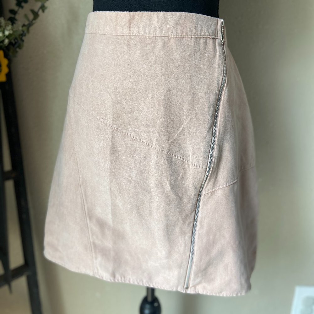 4/$20 Primark Pastel Pink Suede Mini Skirt Functional Zipper Size 12